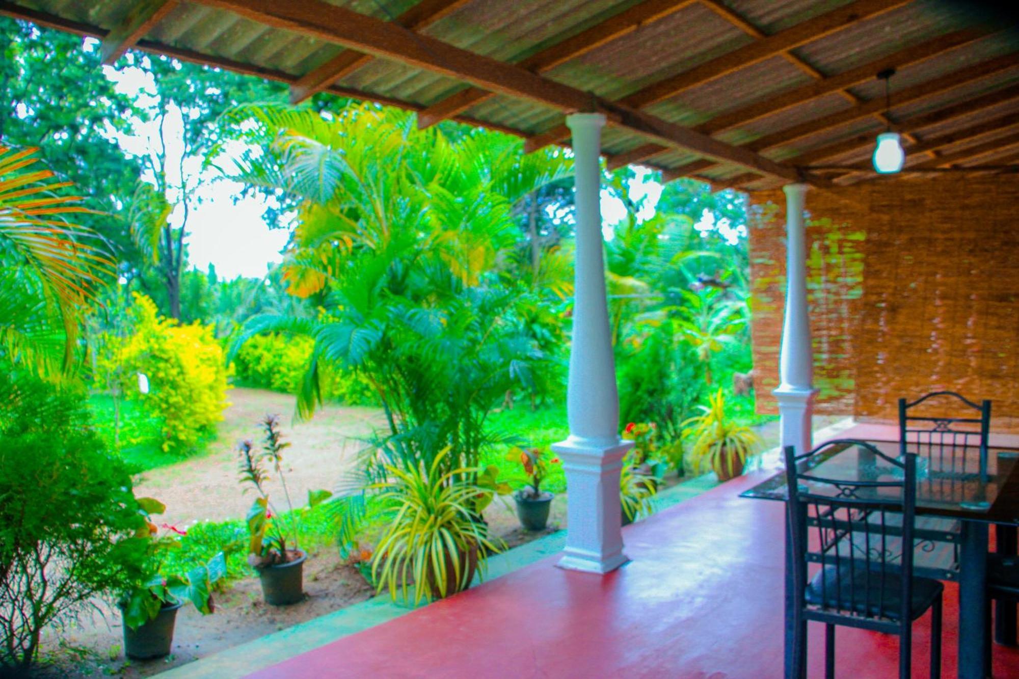 Chanaka Holiday Inn Sigiriya Eksteriør billede